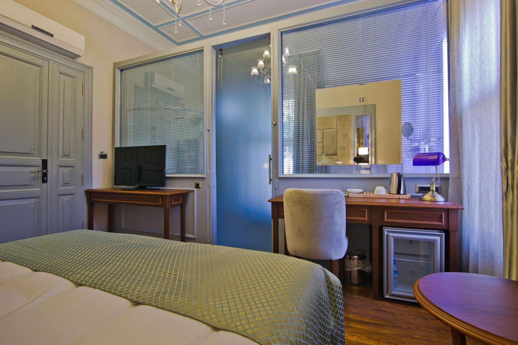 No2 Hotel By Suekrue Adalar Bagian luar foto