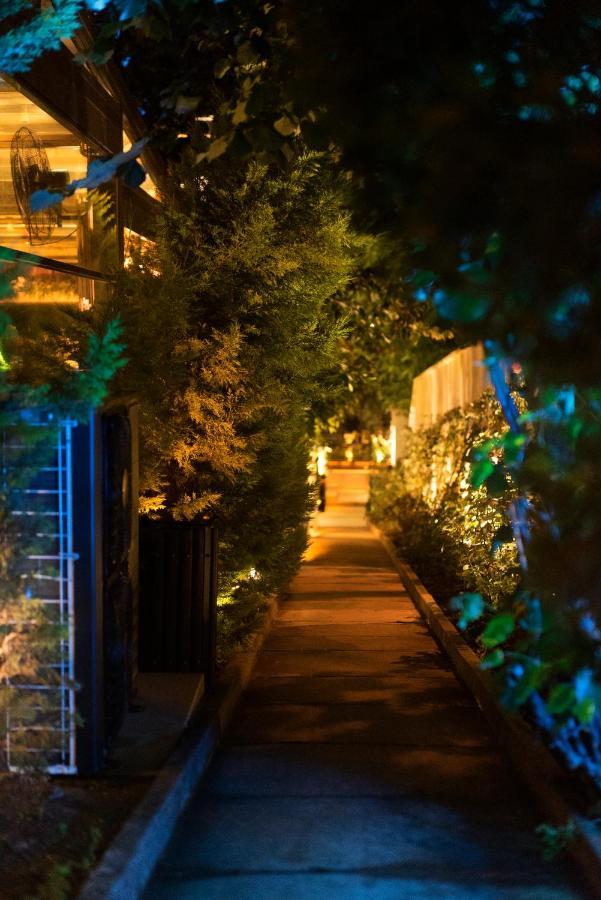 No2 Hotel By Suekrue Adalar Bagian luar foto